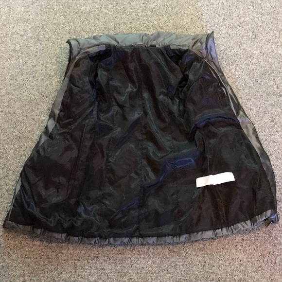 A/X Armani Exchange Silver/Gray Puffer Jacket. - Picture 8 of 16